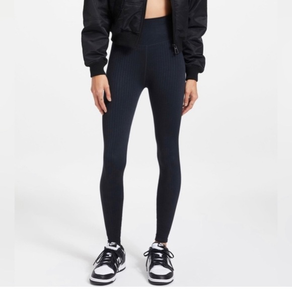 GOOD AMERICAN LEGGINGS WIDE RIB SHINE CLEAN SEAMLESS NWT BLACK - Picture 2 of 8